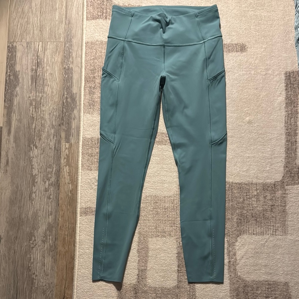 Lululemon Fast & Free Teal/Green High-Waisted Leggings size 8 w/pockets